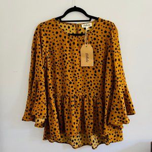 Listicle Bell Sleeve Cheetah Top